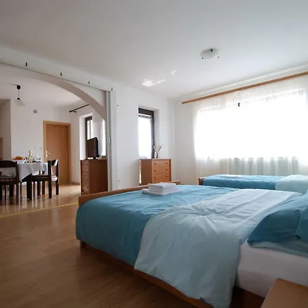 Upper Sea View Apartments Vrsar Exterior foto