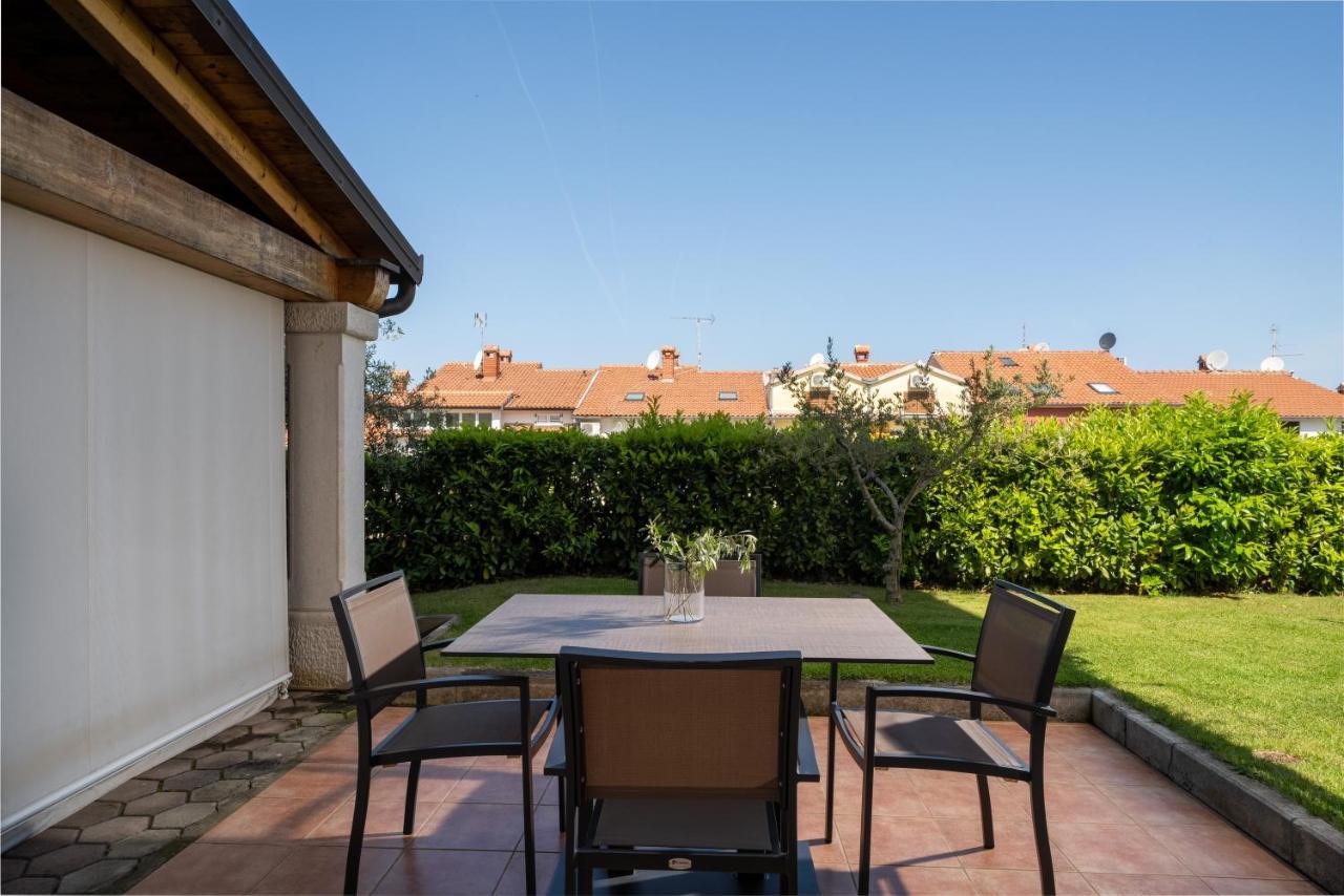Upper Sea View Apartment Vrsar