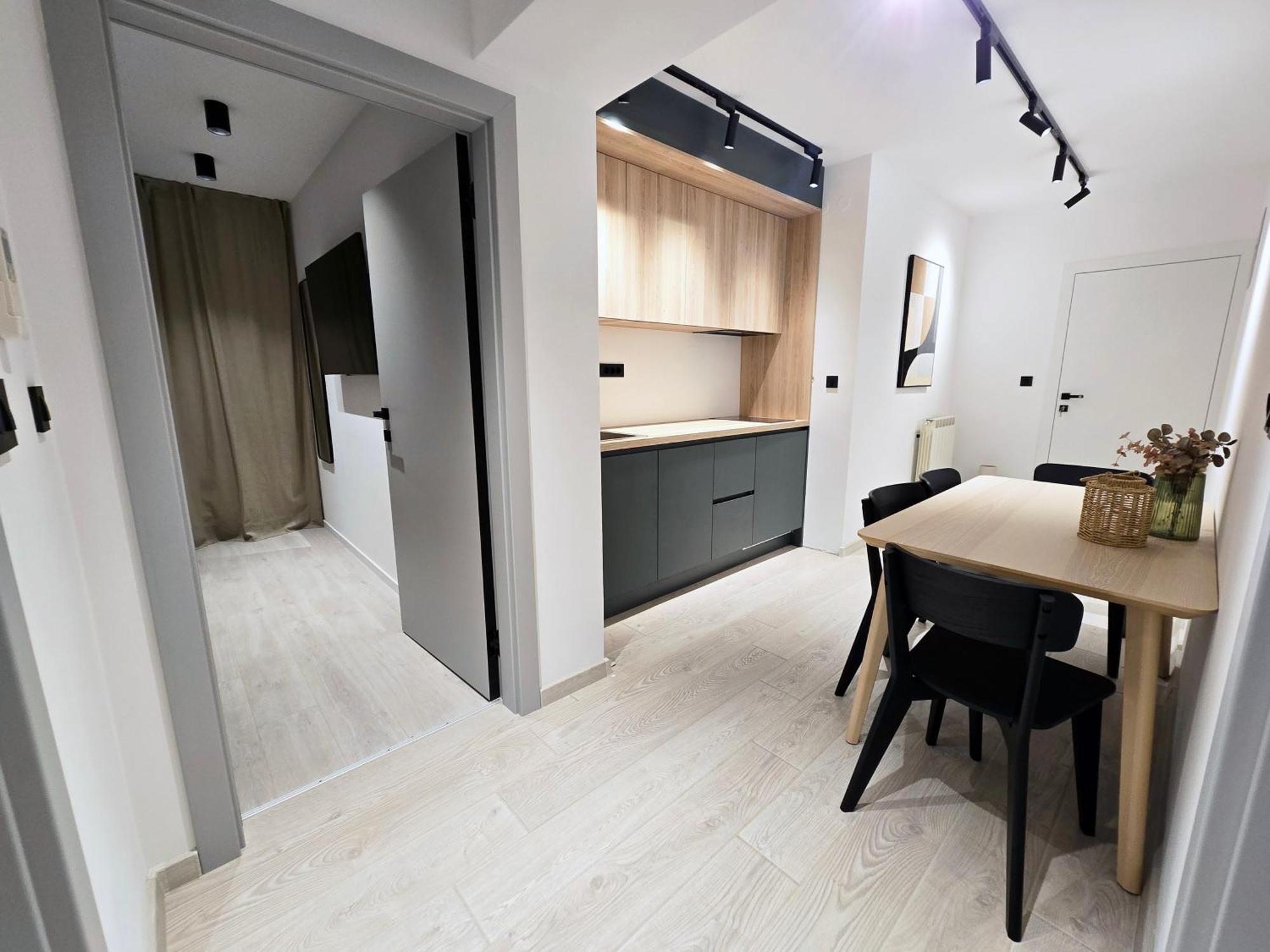 Upper Sea View Apartment *