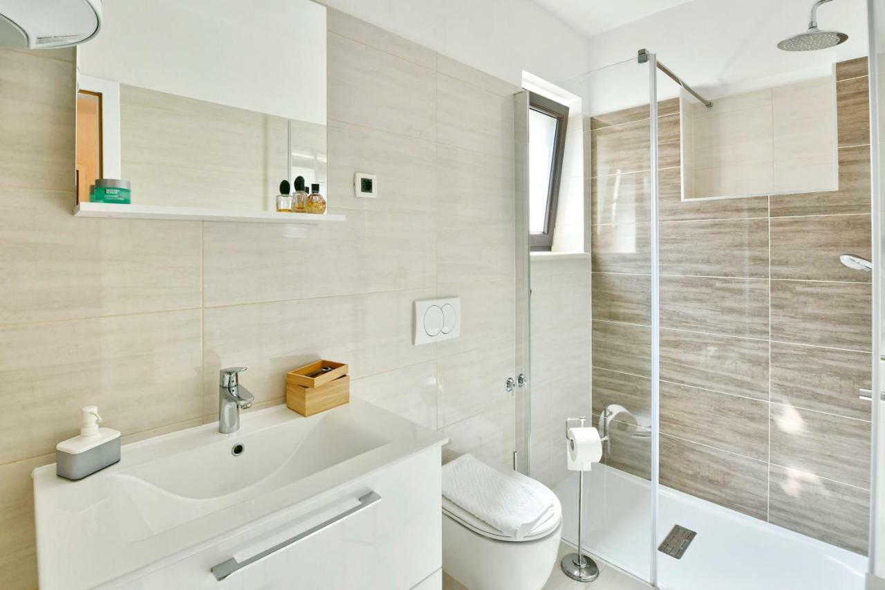 Apartment Upper Sea View